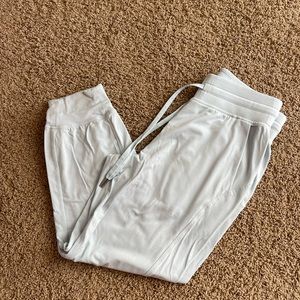 Lululemon Ready to Rulu crop 6